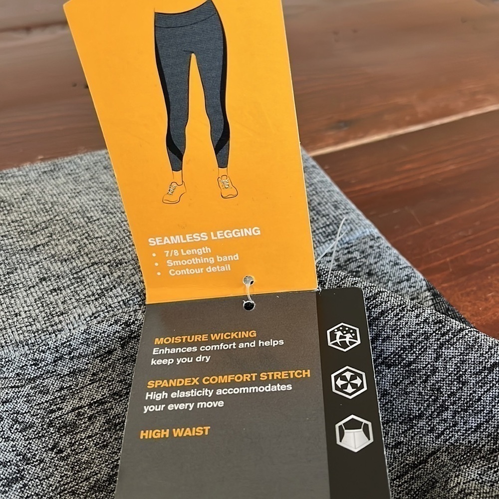 Avia Woman’s plus size leggings - Picture 6 of 7